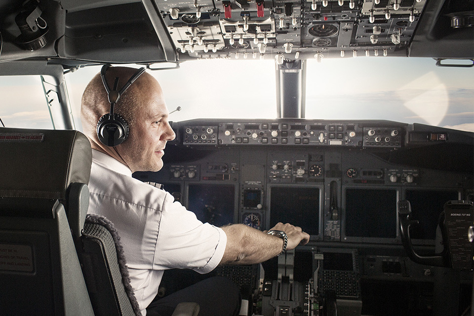 Norwegian Pilot, cockpit