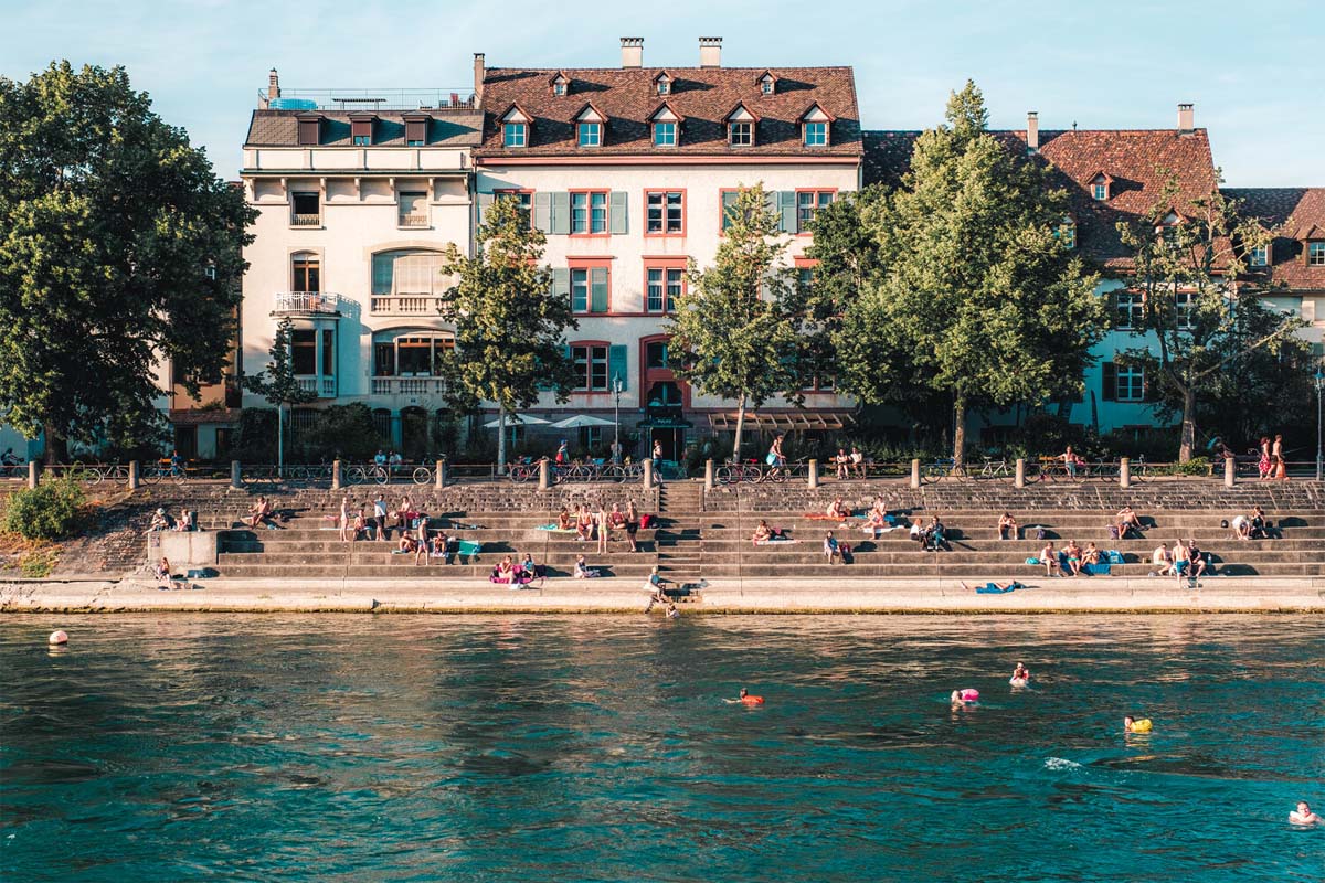 Hus i Basel, fly till Basel med Norwegian