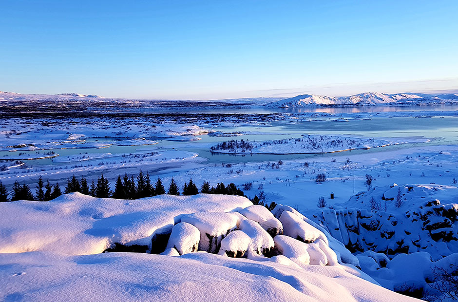 Oversiktsbilde av nasjonalpark dekket av snø