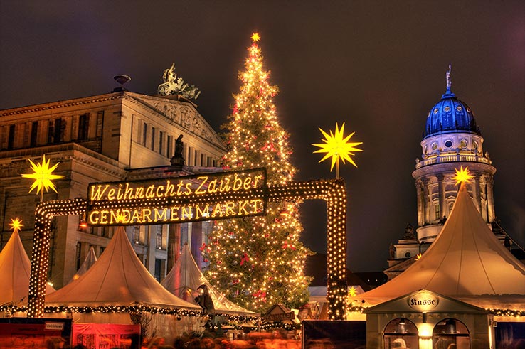 Fly til Berlin, besøk julemarkedet