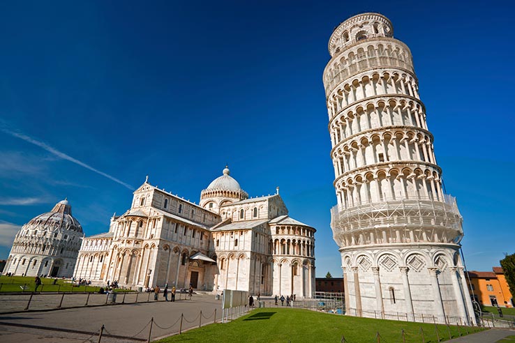 Fly til Pisa, klatre opp i Det skjeve tårn